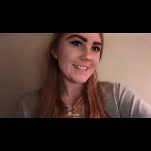 Meet your Posher, Delaney